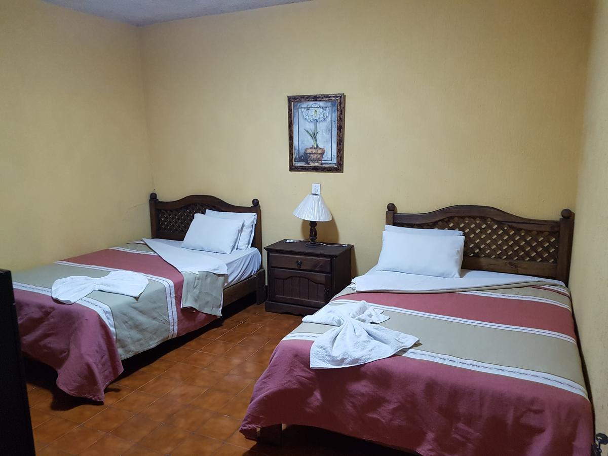 Hotel Nuevo Cupatitzio Uruapan  Extérieur photo