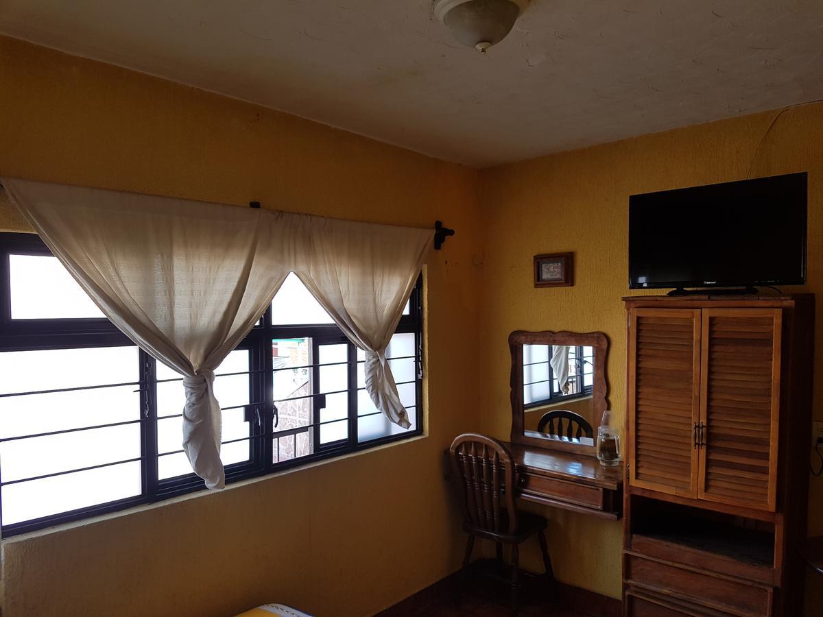 Hotel Nuevo Cupatitzio Uruapan  Extérieur photo
