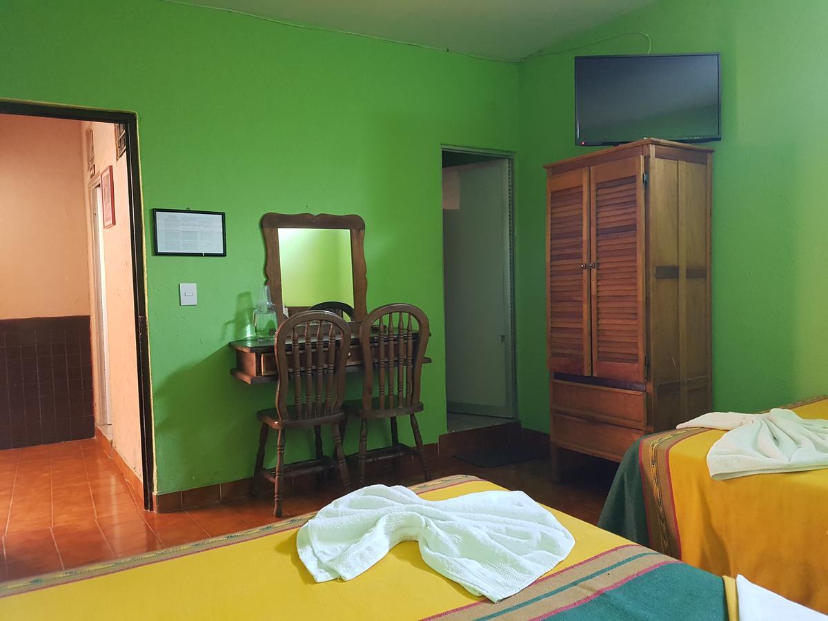 Hotel Nuevo Cupatitzio Uruapan  Extérieur photo