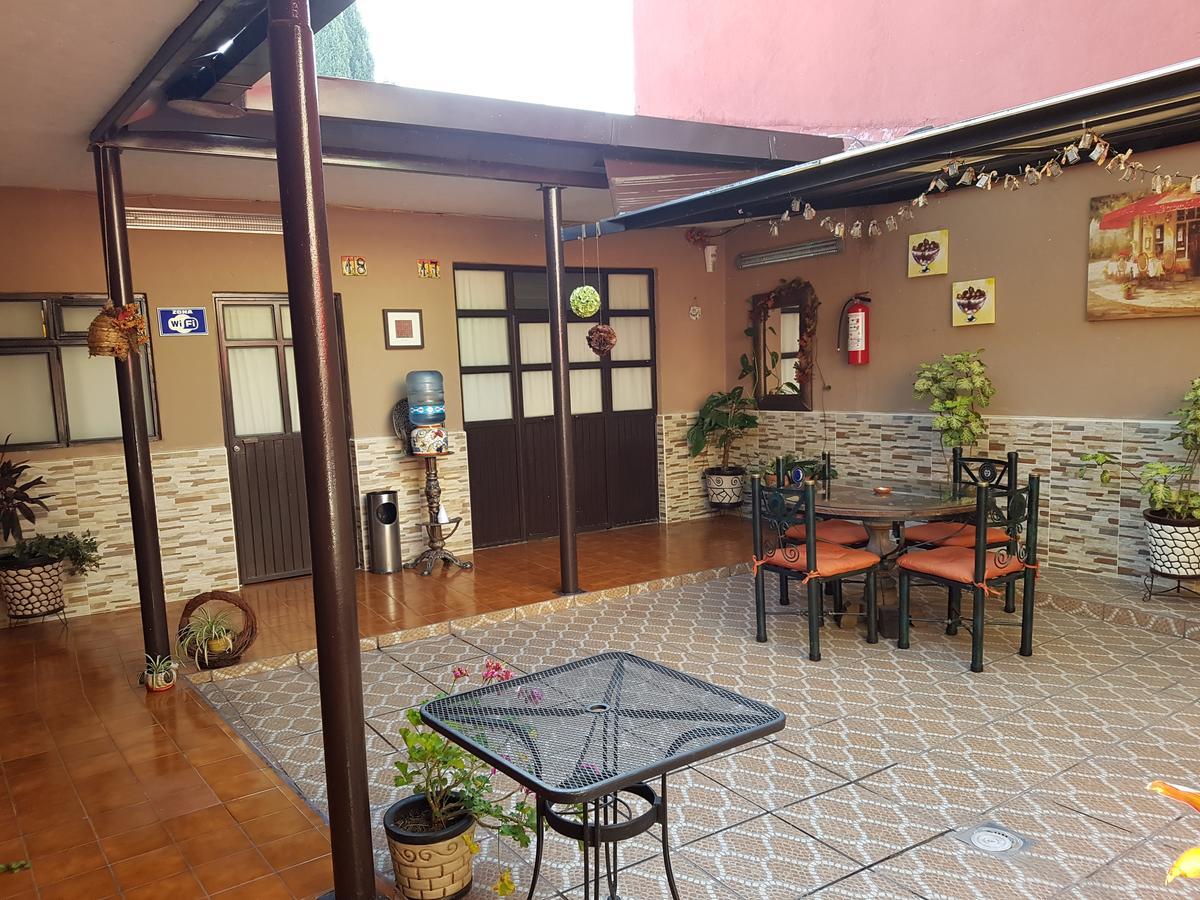Hotel Nuevo Cupatitzio Uruapan  Extérieur photo