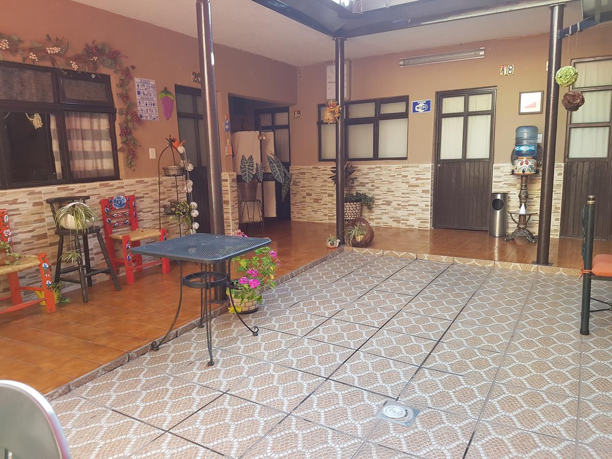 Hotel Nuevo Cupatitzio Uruapan  Extérieur photo