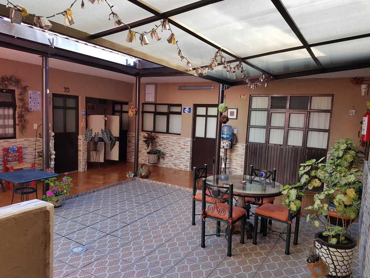 Hotel Nuevo Cupatitzio Uruapan  Extérieur photo
